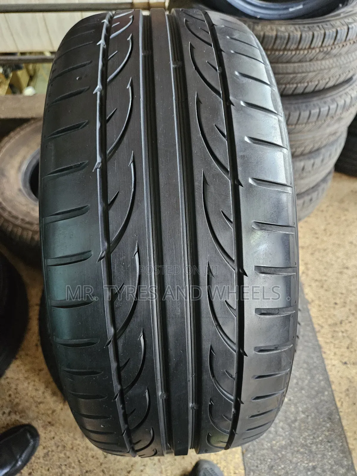 215 50 Zr17 Hancock Tires Extra Load Korea Made.