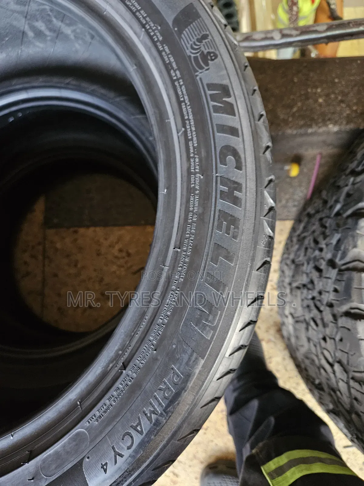 215 50 R17 Michelin Tire 4rm Japan but It Is Only One Piece.