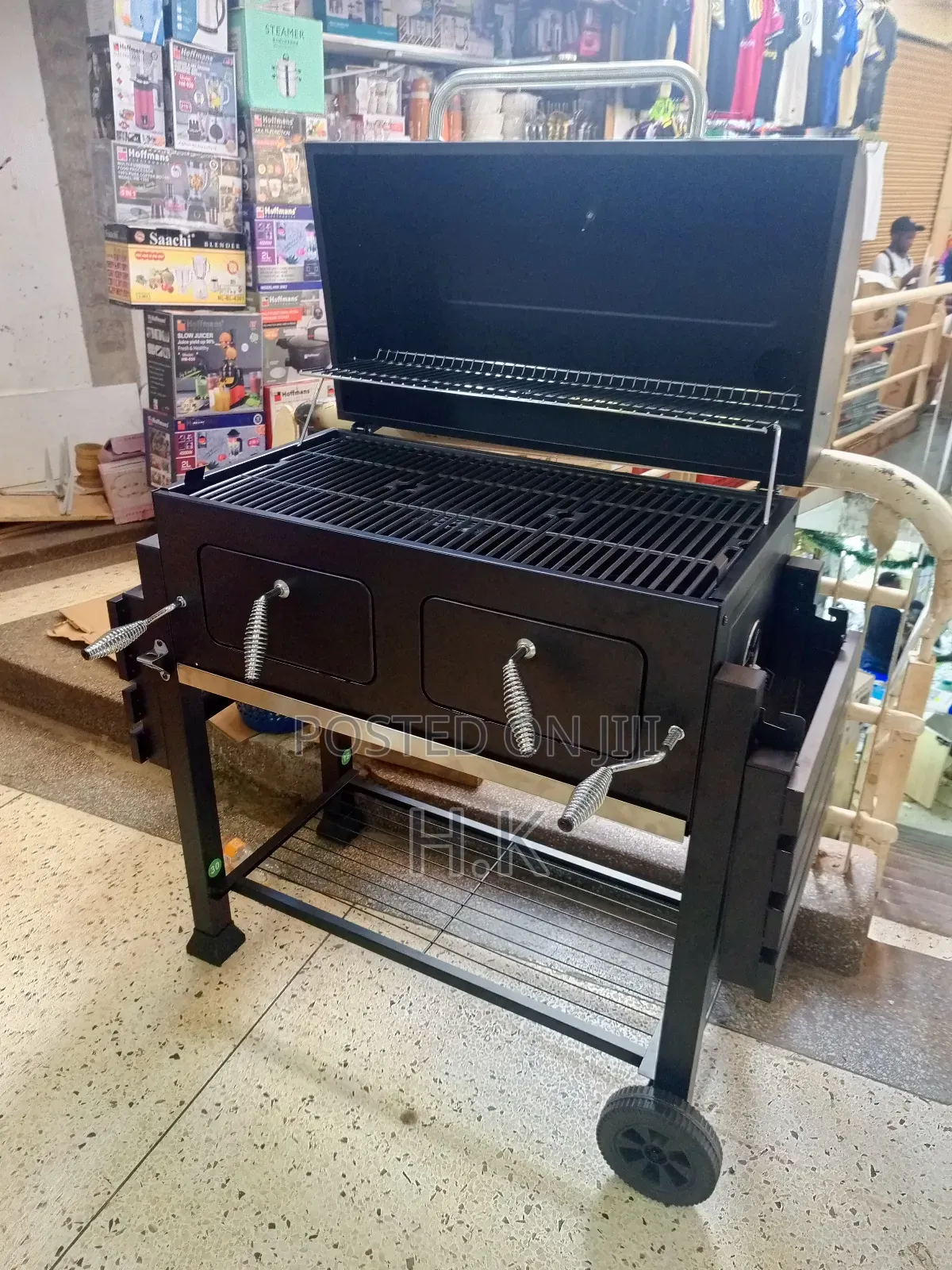 Sophia William Extra-large, Heavy-duty Charcoal Bbq Grill.