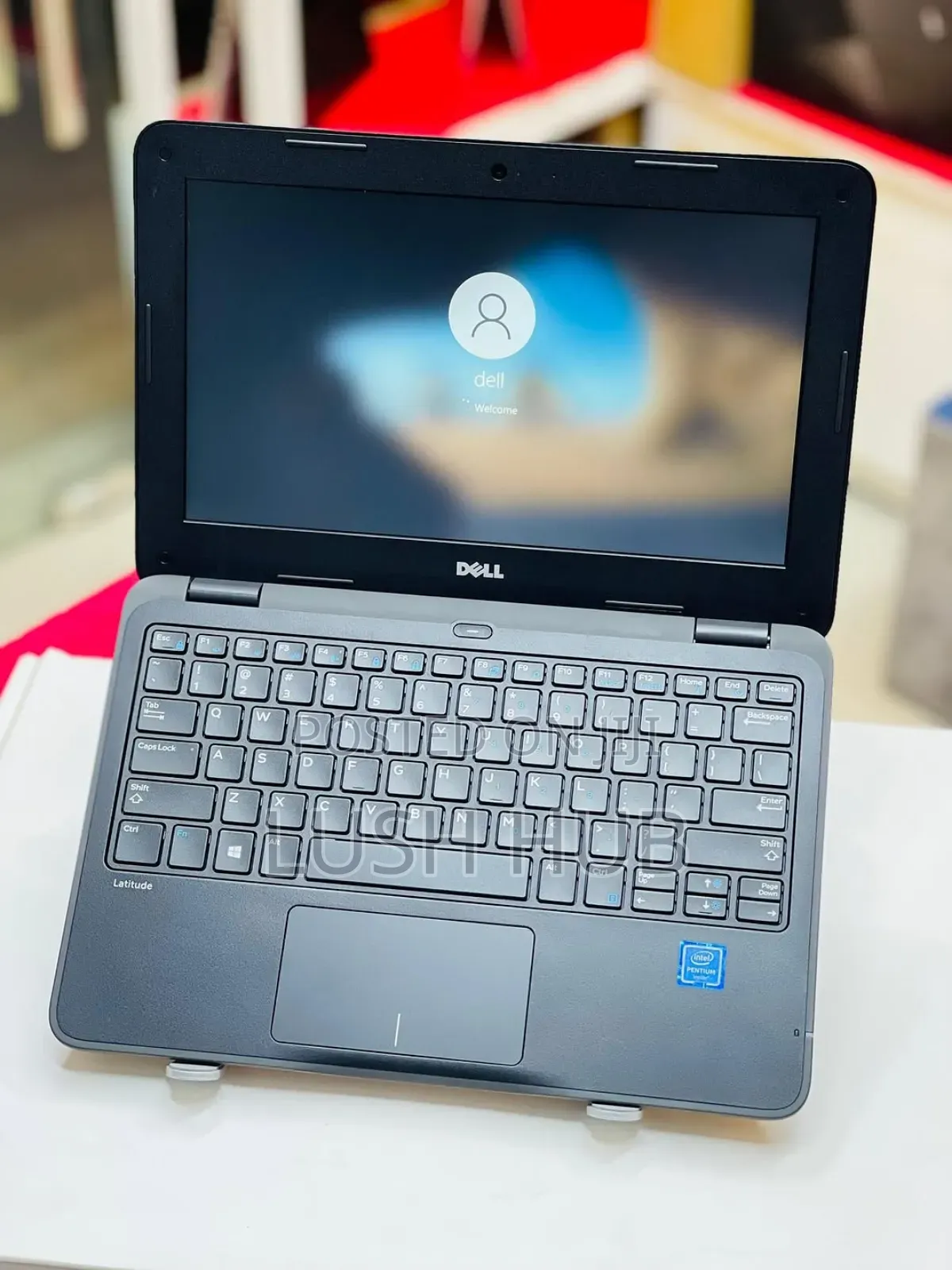 Laptop Dell Latitude 11 3190 4GB Intel Celeron SSD 128GB