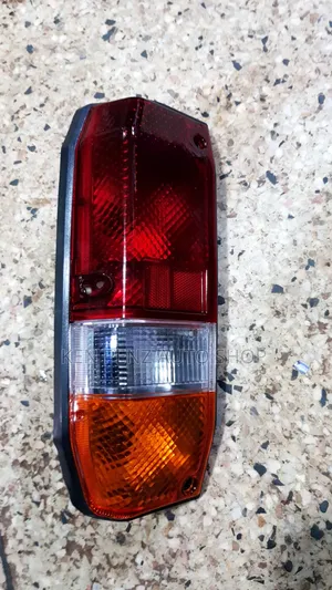 Landcruiser Fj75 Taillamp ( Kagongo)