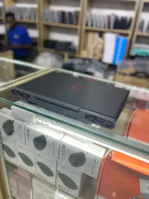 New Laptop Dell Inspiron 17 1750 16GB Intel Core I7 SSD 512GB