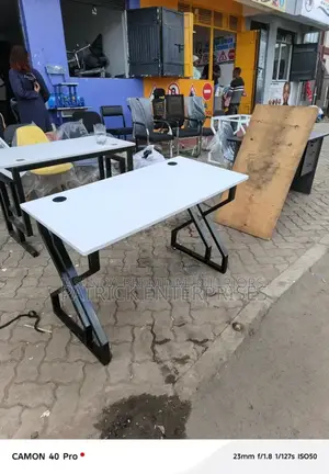 Metallic Office Table/Office Table/Reading Desk/Offices Tables077