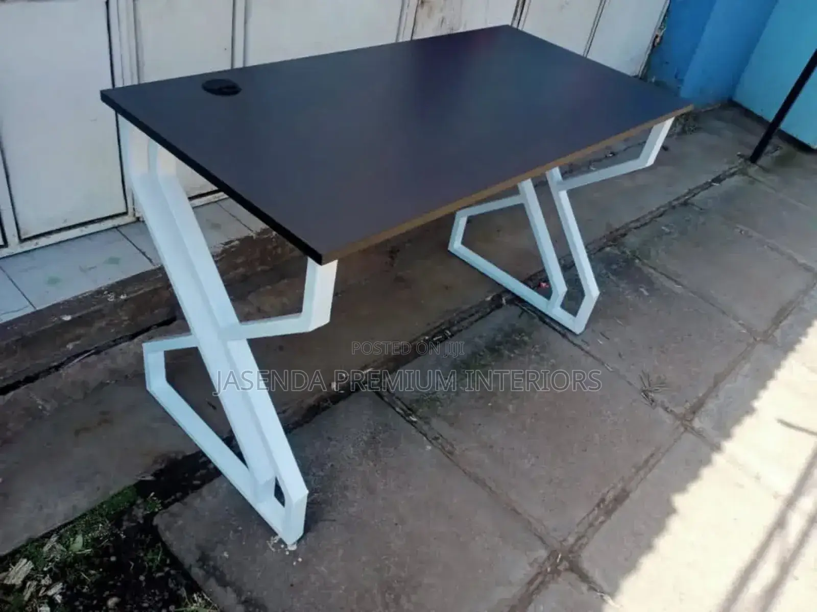 Metallic Office Table/Office Table/Reading Desk/Offices Tables097