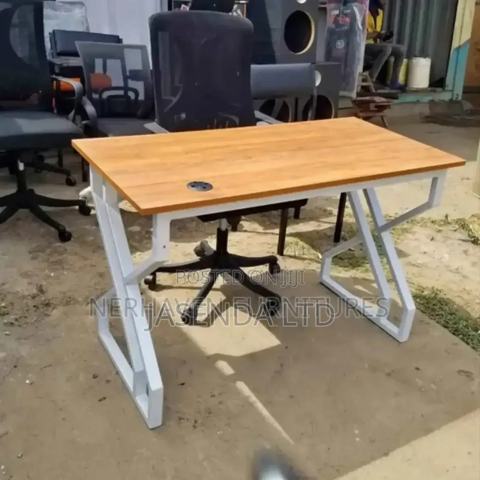 Metallic Office Table/Office Table/Reading Desk/Offices Tables089