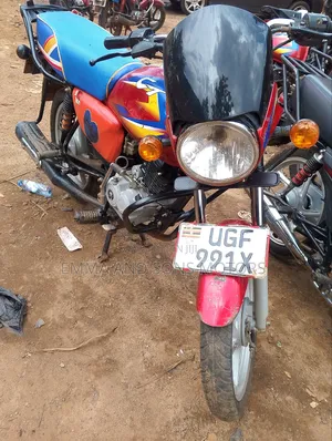 Bajaj Boxer 125 2024 Red