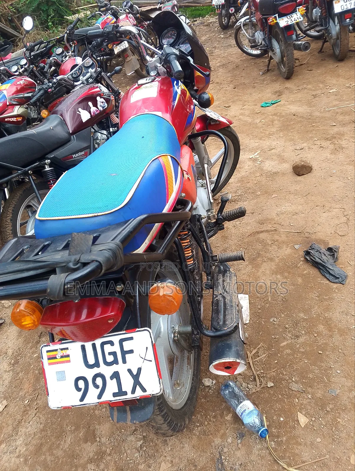 Bajaj Boxer 125 2024 Red