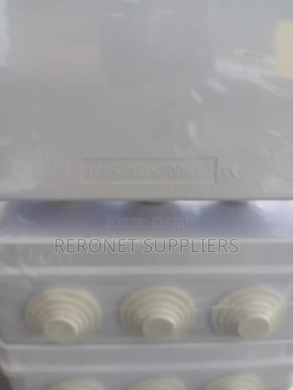 Adaptable Boxes 200*200*80