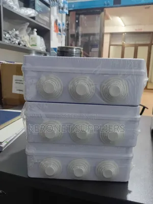 Adaptable Boxes 200*200*80
