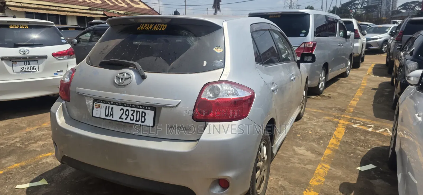 Toyota Auris 2010 Black