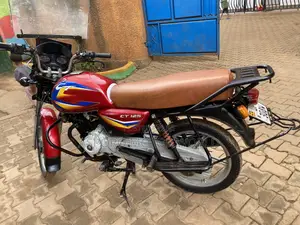 Bajaj CT 125X 2023 Red