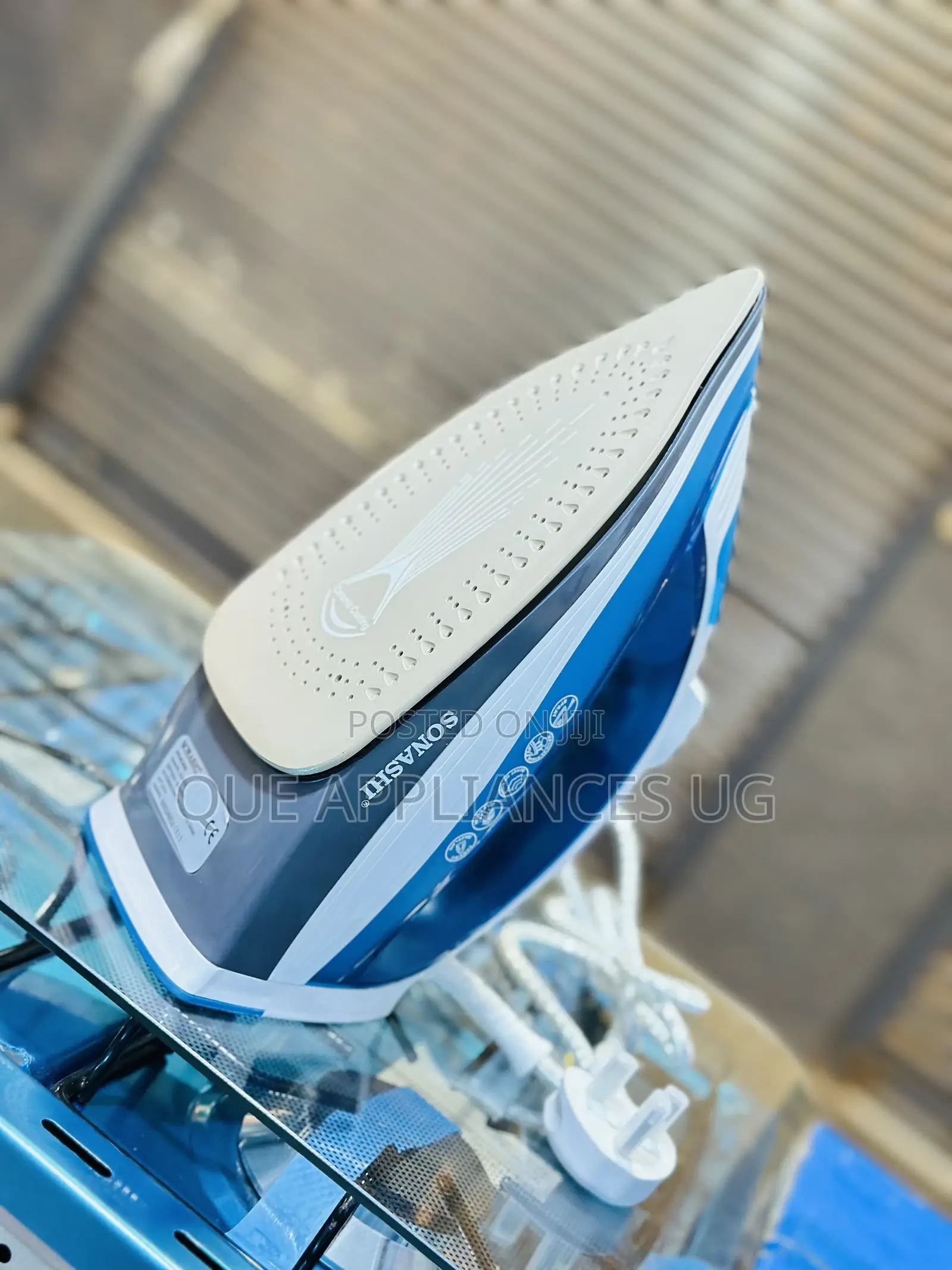 Big Steam Iron Sonashi