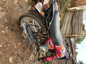 Bajaj CT 125X 2023 Red