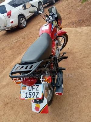 Bajaj Boxer 125 2023 Red