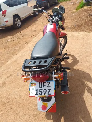 Bajaj Boxer 125 2023 Red