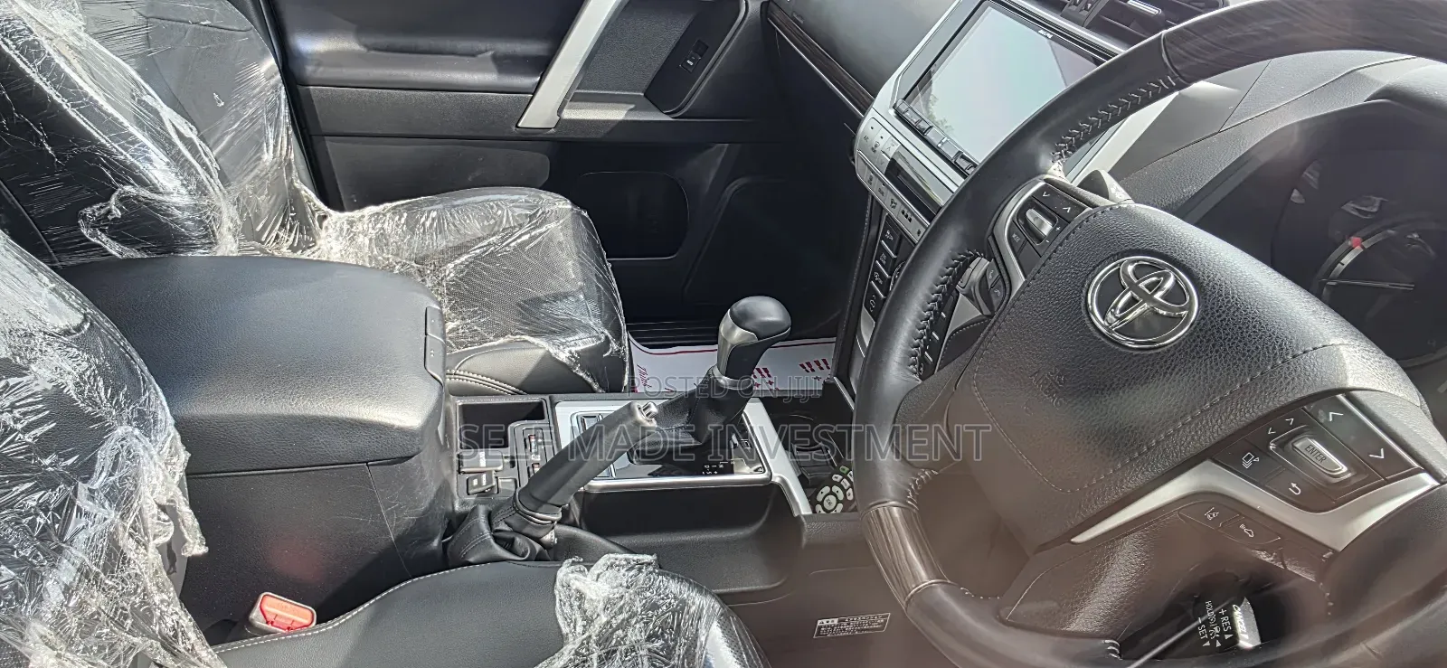 Toyota Land Cruiser Prado 2022 Black
