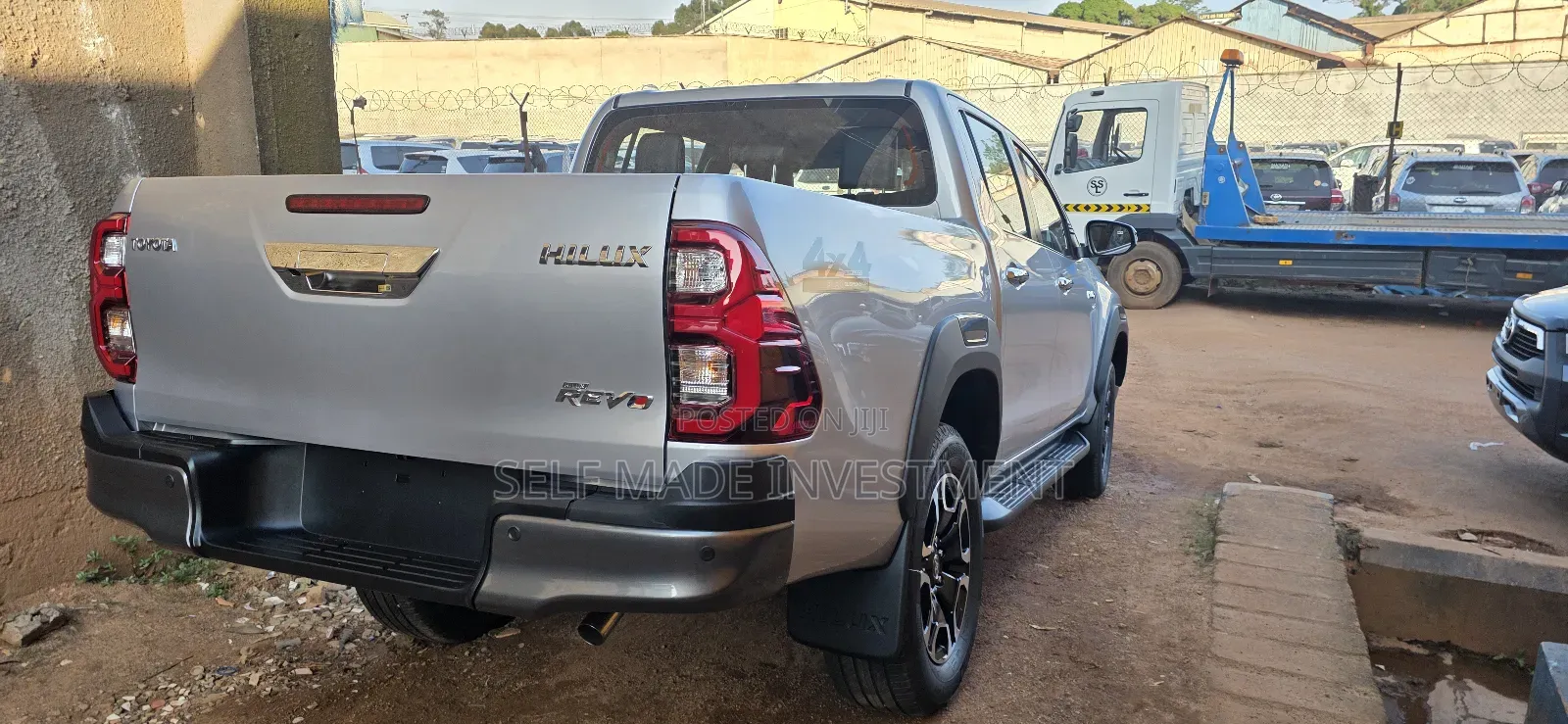 New Toyota Hilux 2025 Silver