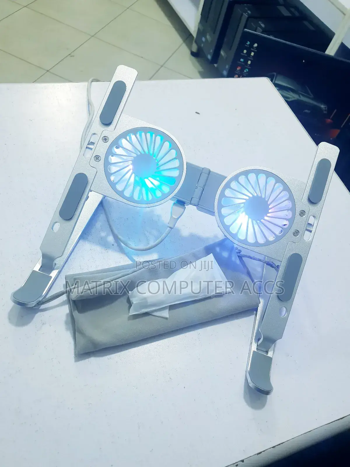 Multifunctional Laptop Stand With Fans
