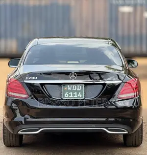 Mercedes-Benz C200 2016 Black