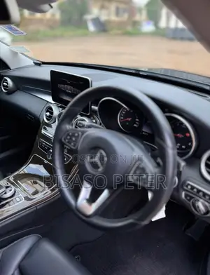 Mercedes-Benz C200 2016 Black