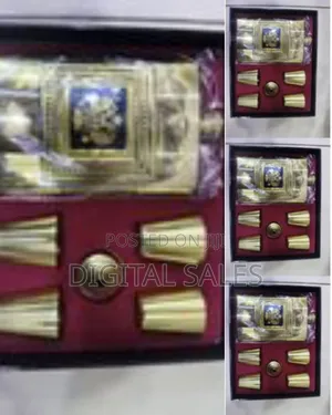 Golden Hip Flask Gift Set
