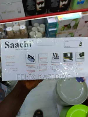 Saachi Dry Flat Iron