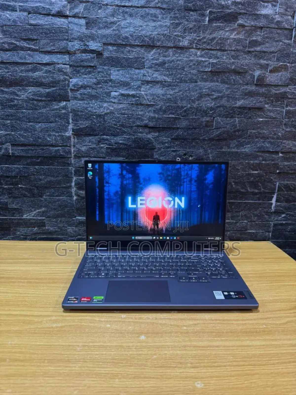 New Laptop Lenovo Legion 5 8GB AMD Ryzen 5 SSD 512GB