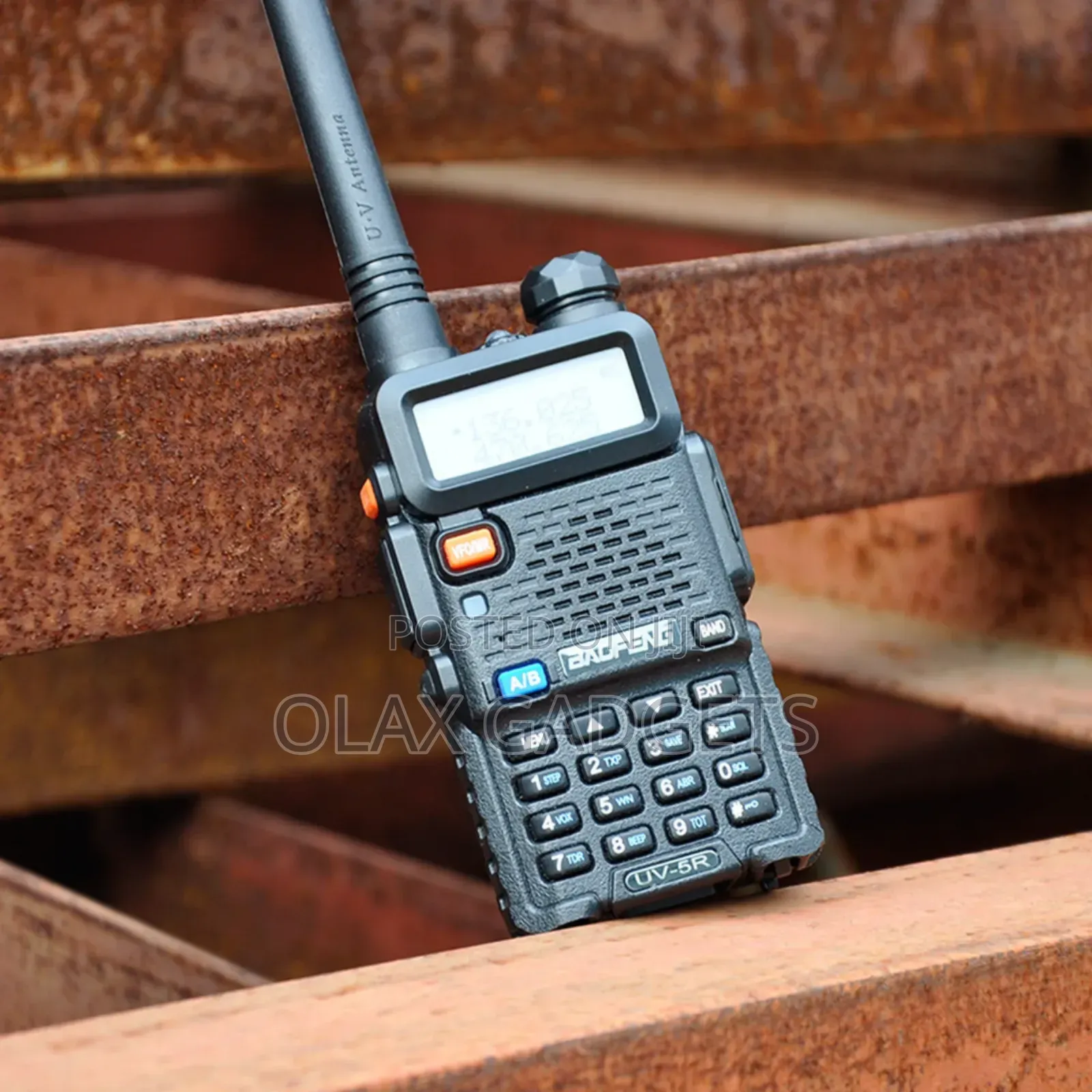 1pc of Baofeng Uv-5r Two Way Radio Dual Band Walkie Talkie