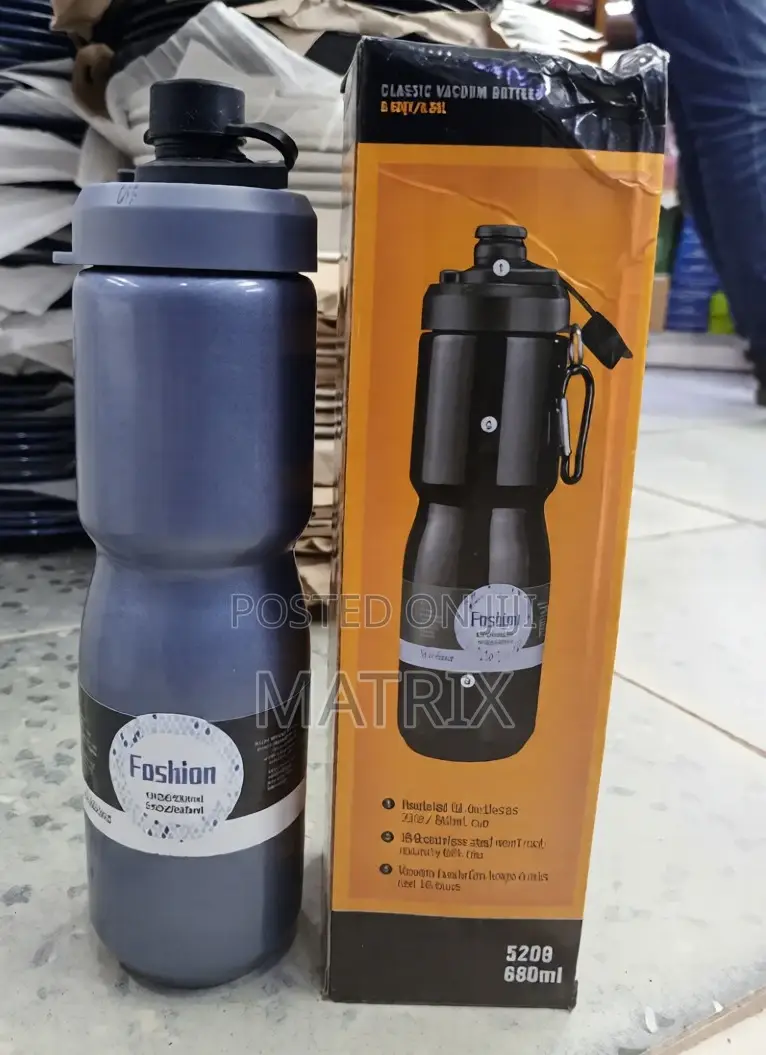 680ml Fashion Classic Vacuum Bottle Flask
