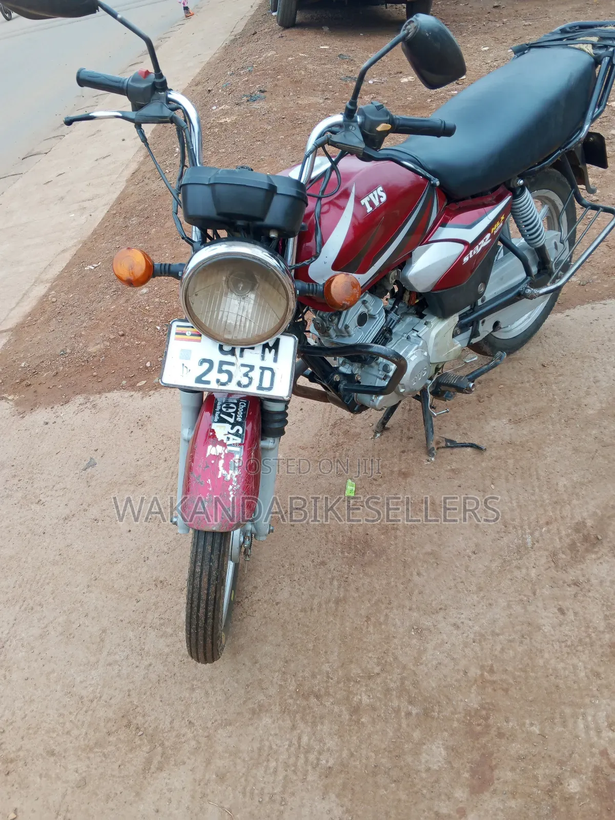 TVS HLX 125 2022 Red