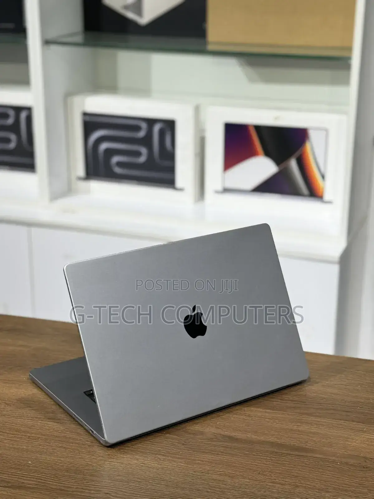 New Laptop Apple MacBook Pro 2023 M2 Max 16-Inch 16GB Apple M2 SSD 1T