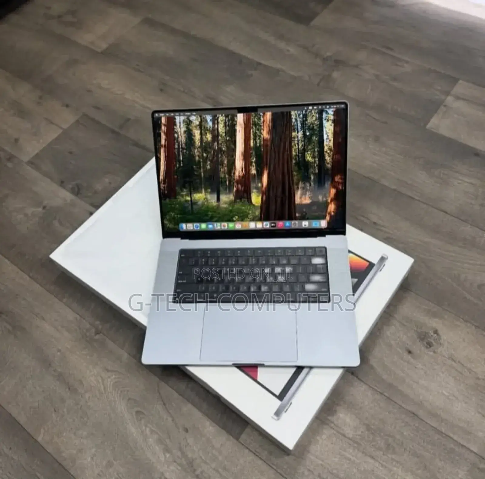 New Laptop Apple MacBook Pro M1 8GB Apple M1 SSD 512GB