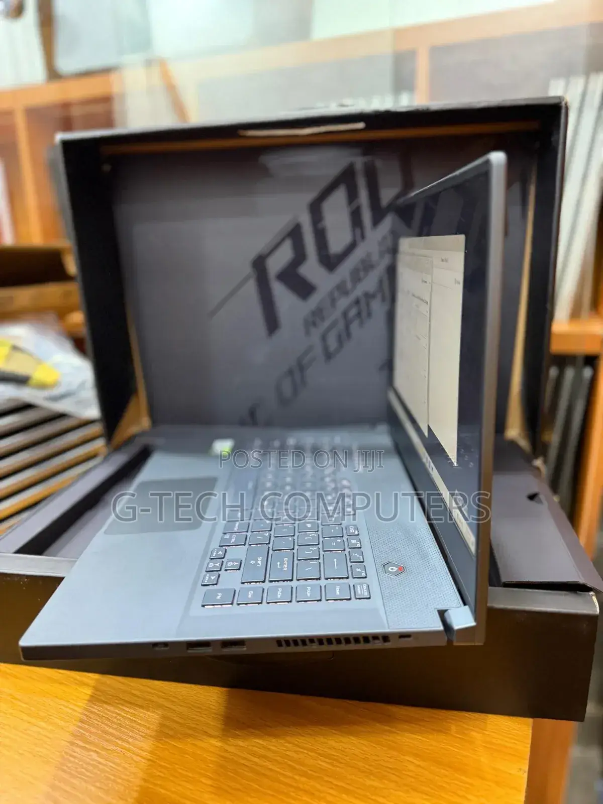 New Laptop Asus ROG Zephyrus G15 16GB Intel Core I7 SSD 512GB