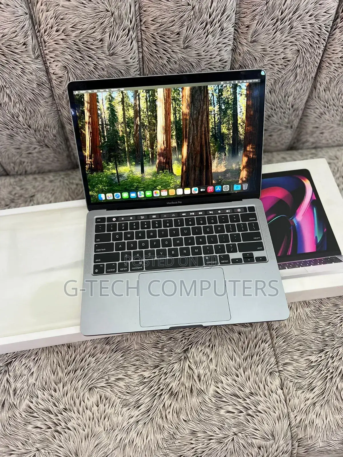 New Laptop Apple MacBook Air 2020 8GB Intel Core I5 SSD 256GB