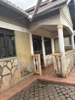 3bdrm House in Kawempe for sale