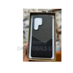 Stylish Two-Tone Hybrid Phone Case for S25 Ultra