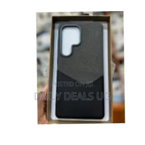 Stylish Two-Tone Hybrid Phone Case for S25 Ultra