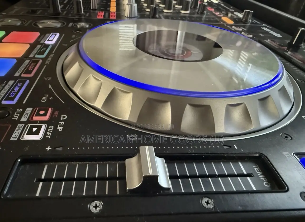 Pioneer DDJ-Sz2 Professional 4-Channel Dj Controller for Serato Dj Pro