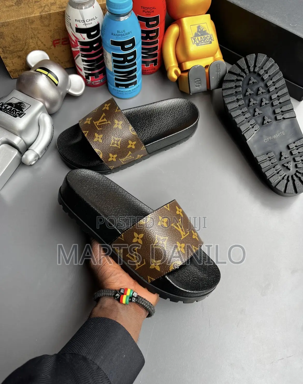 Dapadan Slides Luis Vuitton
