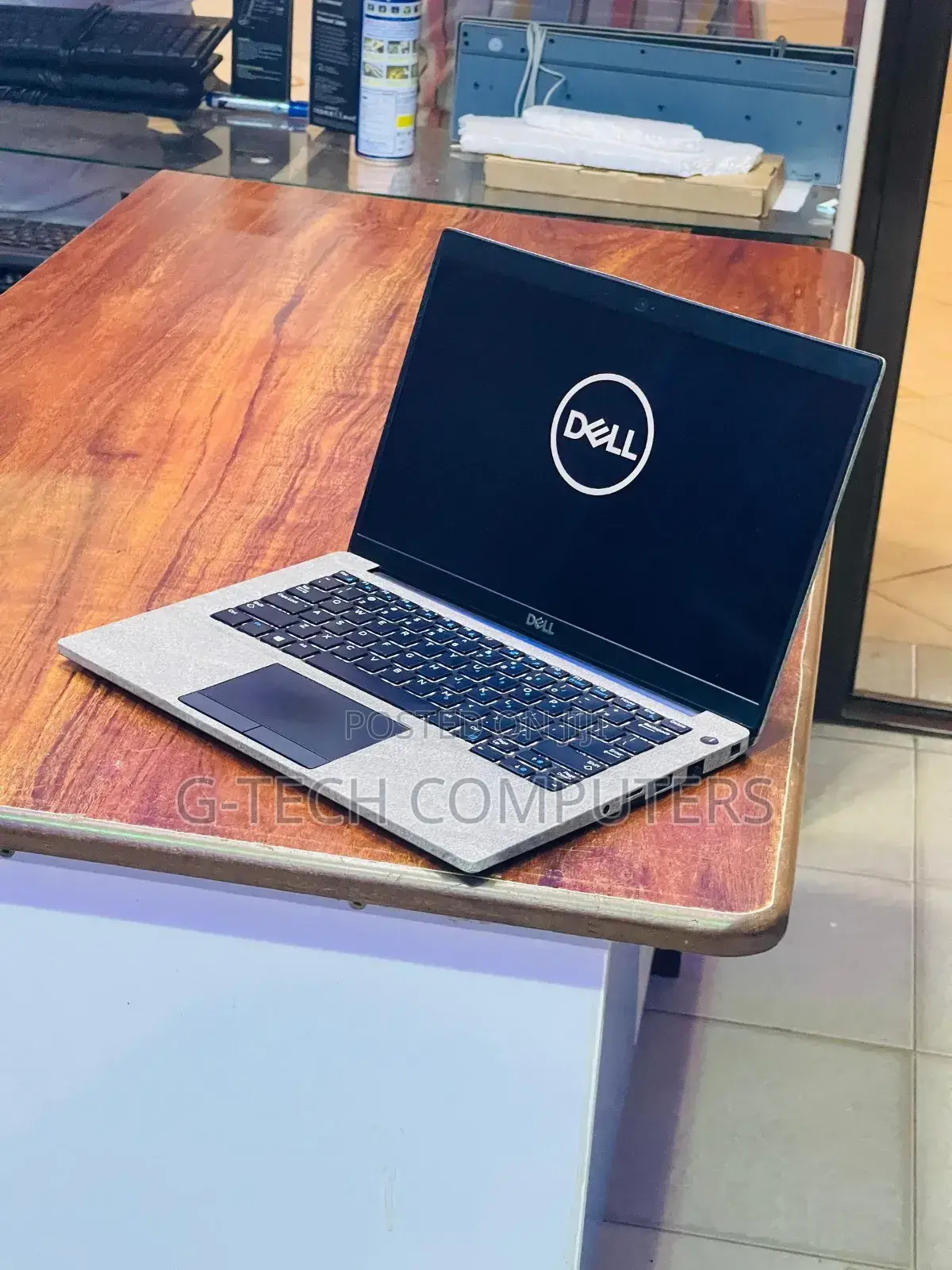 New Laptop Dell Latitude 7390 8GB Intel Core I5 SSD 256GB