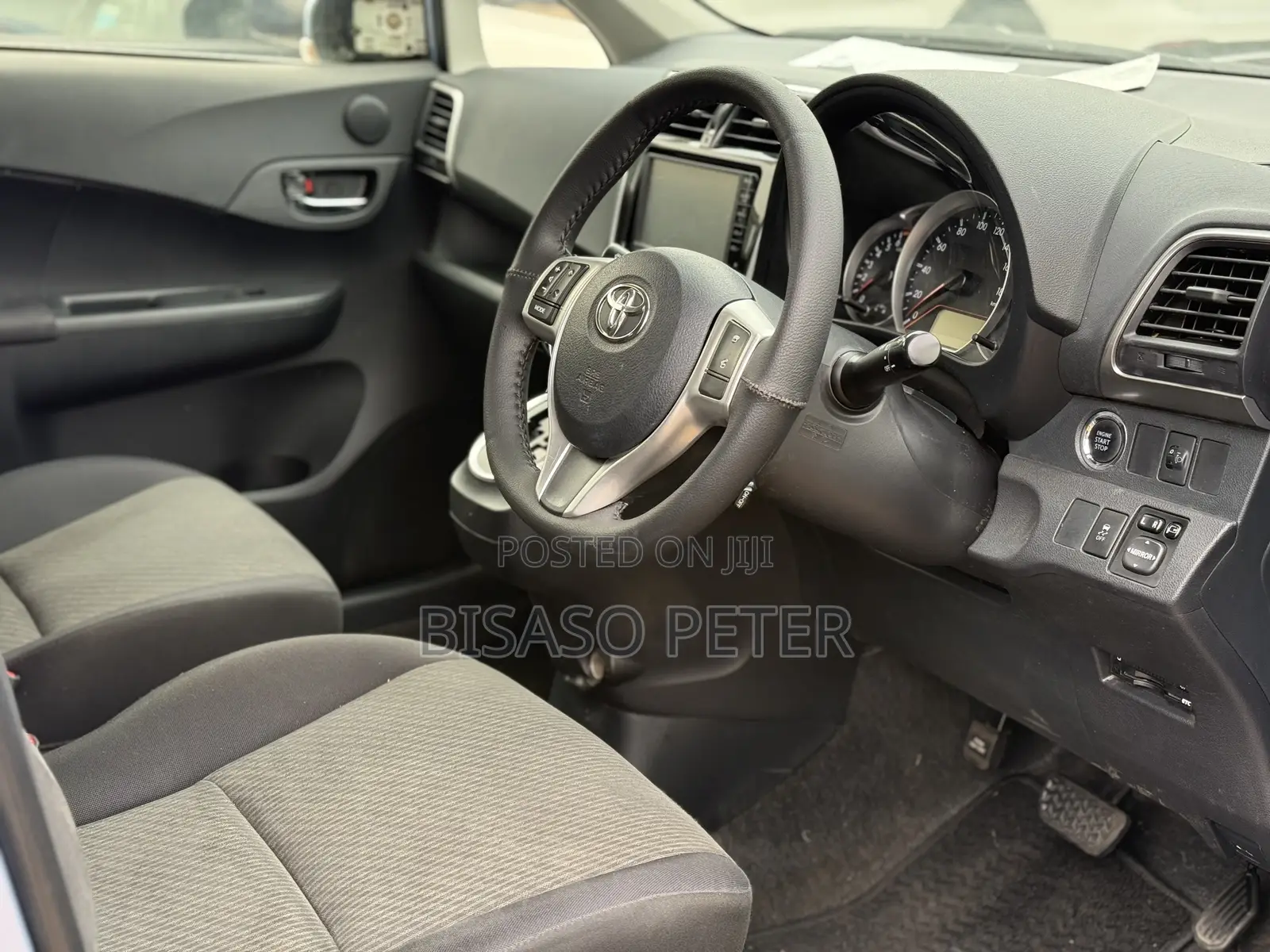 Toyota Ractis 1.5 AWD 2016 Blue