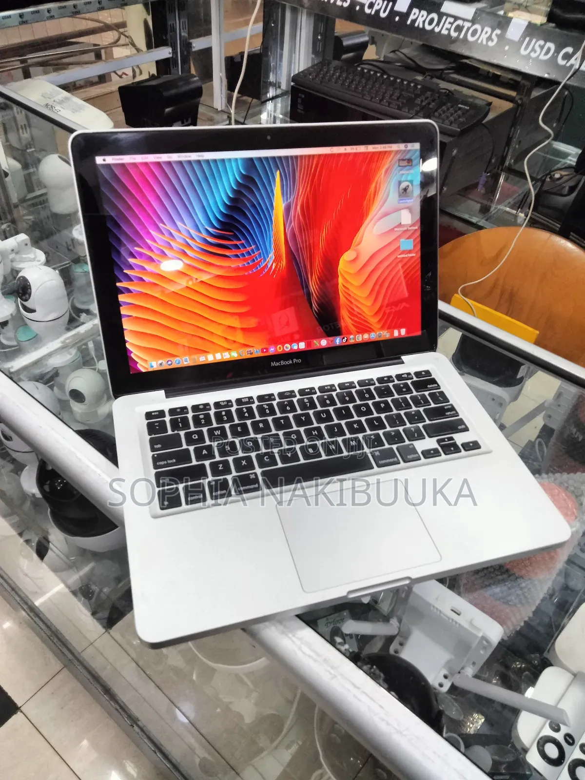 Laptop Apple MacBook Pro 2012 6GB Intel Core I5 HDD 160GB