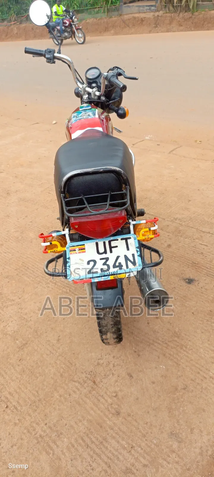 Bajaj Boxer 100 2024 Red