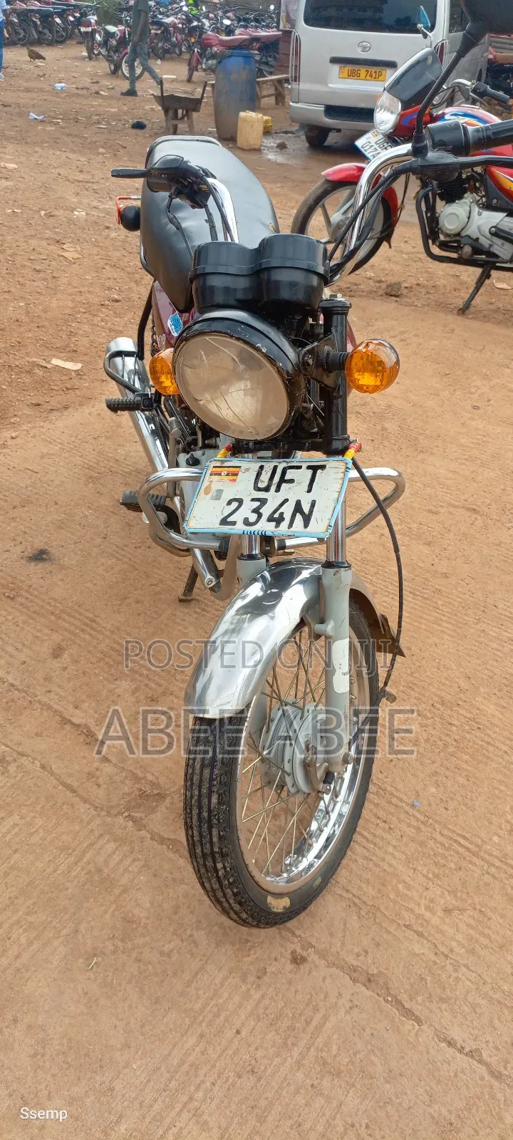 Bajaj Boxer 100 2024 Red