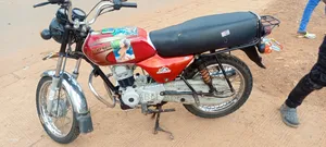 Bajaj Boxer 100 2024 Red
