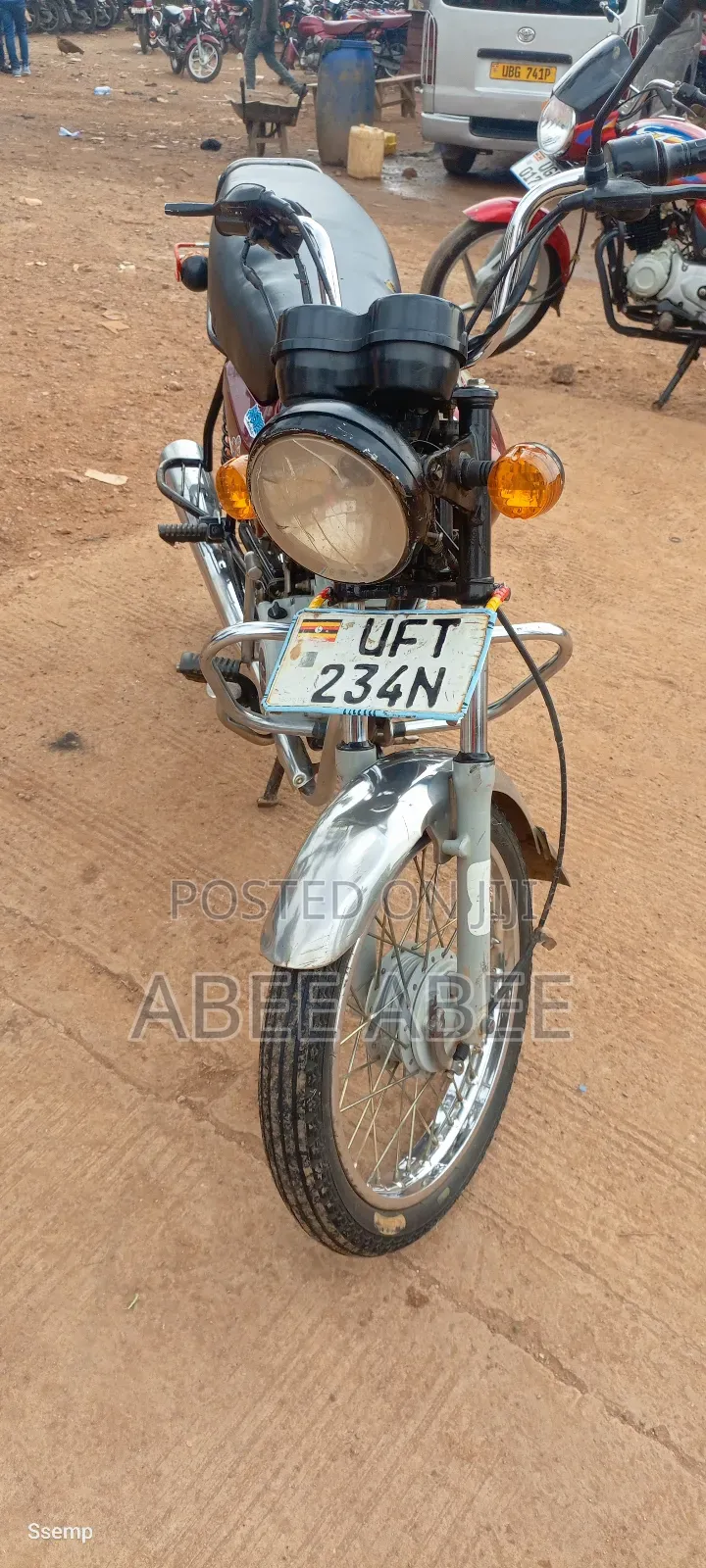 Bajaj Boxer 100 2024 Red