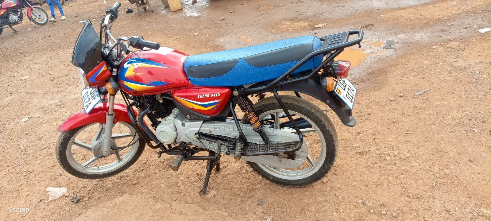 Bajaj Boxer 125 2024 Red