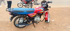 Bajaj Boxer 125 2024 Red