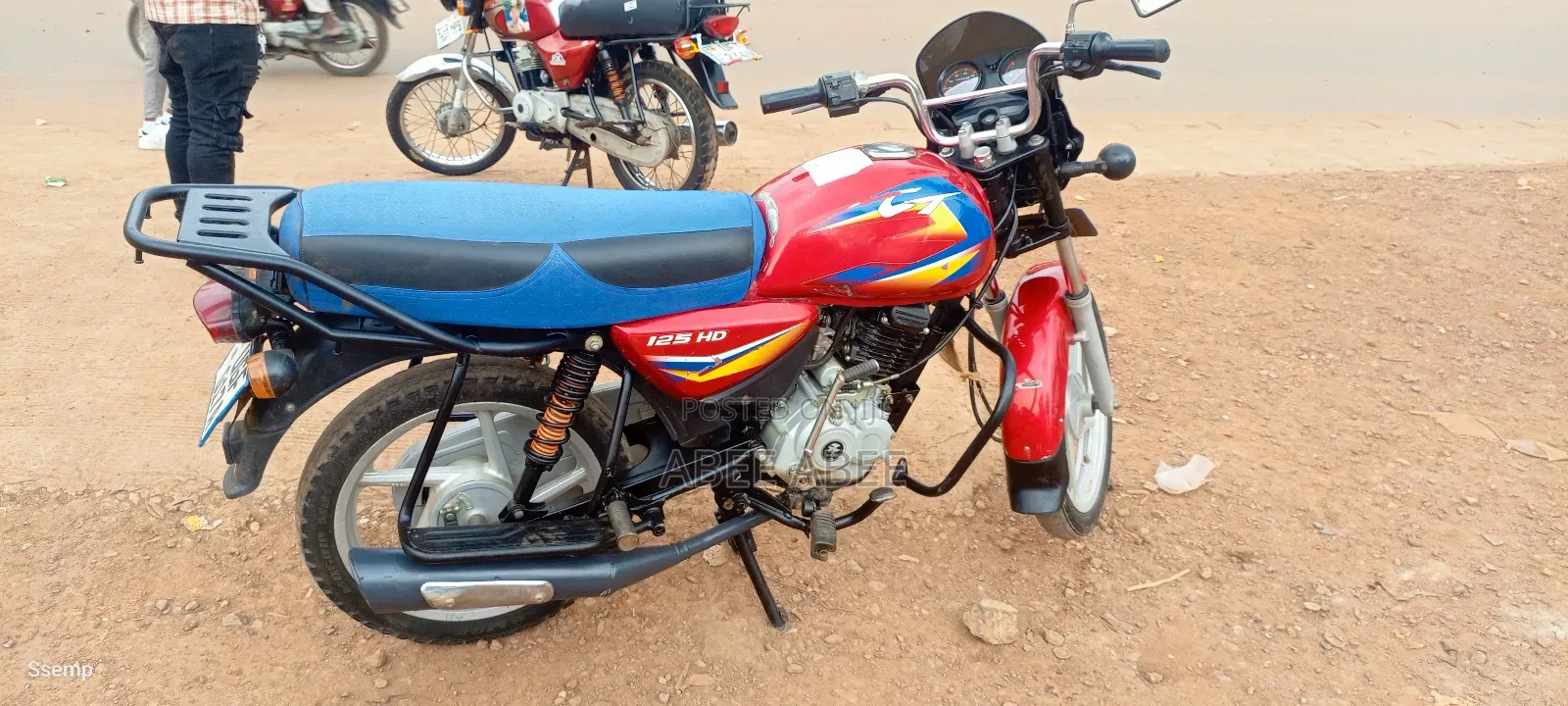 Bajaj Boxer 125 2024 Red