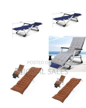 Padded Folding Recliner / Zero Gravity Lounge Chair